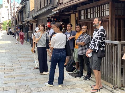 Kyoto Geisha Encounter and Cultural Gion Walking Tour.